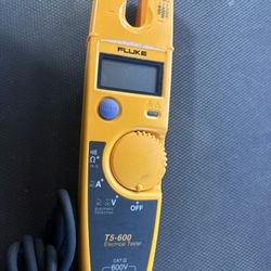 FLUKE T5  600. Electrical Tester