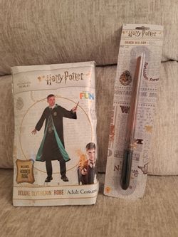 Harry Potter Slytherin Robe Costume & Draco Malfoy Wand