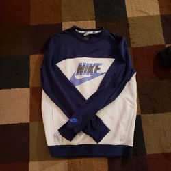 Nike Crew size M