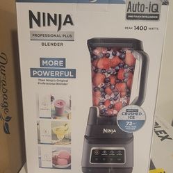 🍂 MOVING SALE 🍁 Brand New Ninja BN701 Professional Plus Blender with Auto-iQ Retails $180+