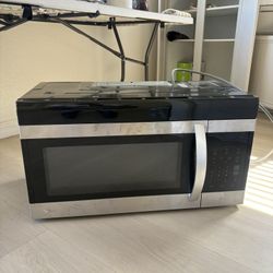 LG Microwave 