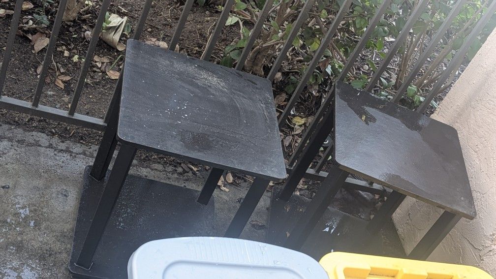 Free 2 Side Tables