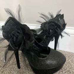 Sexy Sparkly Black Heel