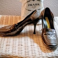 Women's Designer Shoes & Foot Wear