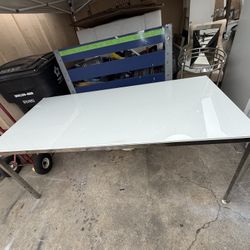 Really Nice Glass. Table. Free. Delivery