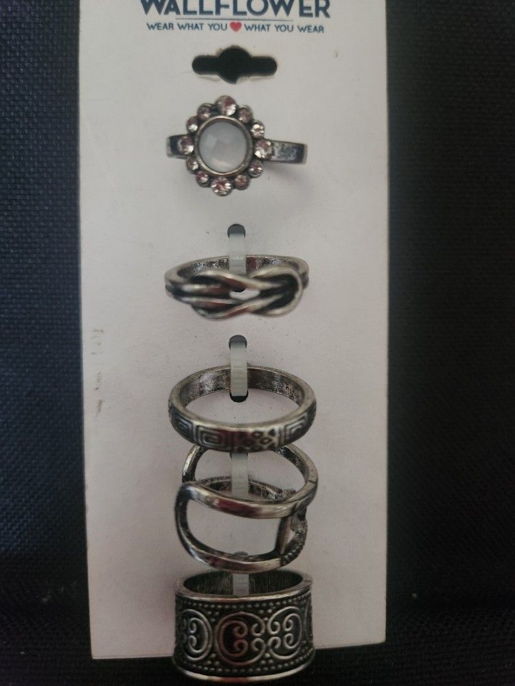 Womens Rings