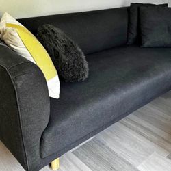 Frans Sofa (RoveConcepts)