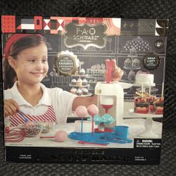 F.A.O Schwarz Cake POP Maker