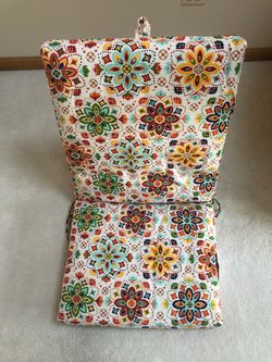 One New Lounge Deep Cushion Chair Seat Multi Color Designs Fade & Stain Resistance