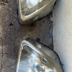 USED FRONT HEADLIGHT FOR 2001 Prelude 