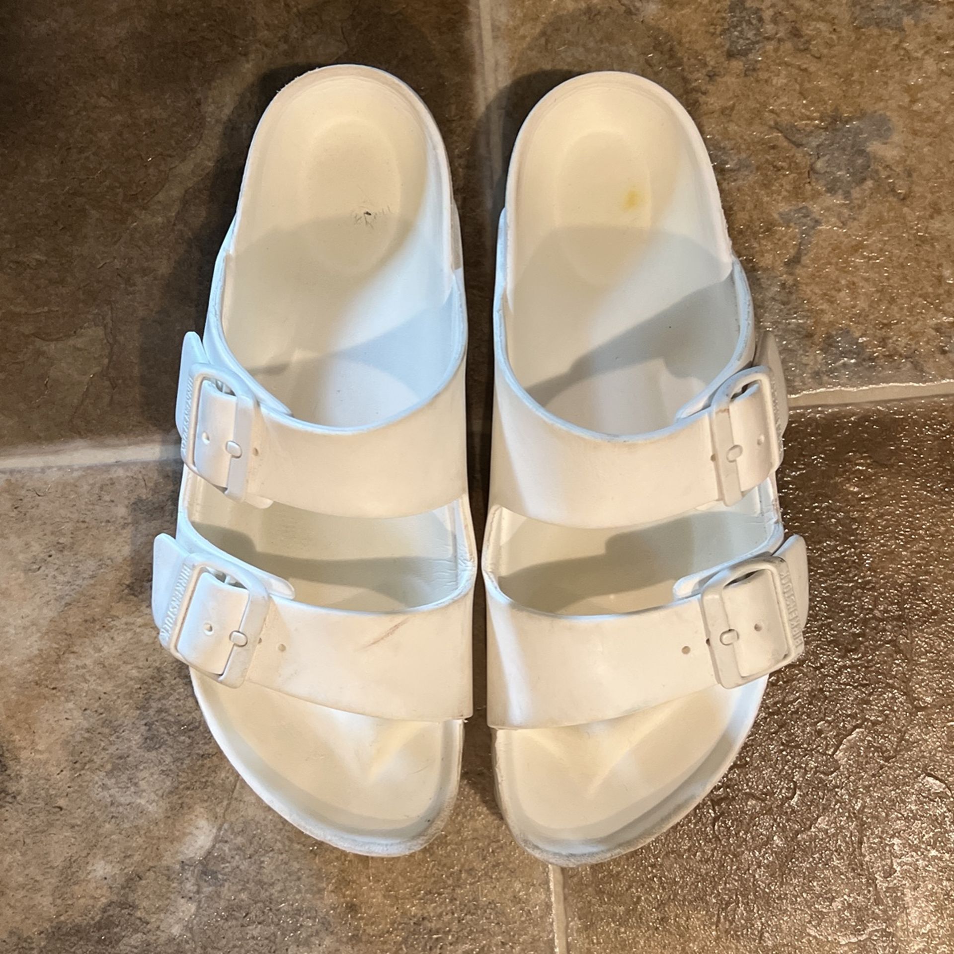 White Birkenstock Arizona Size 7 Women