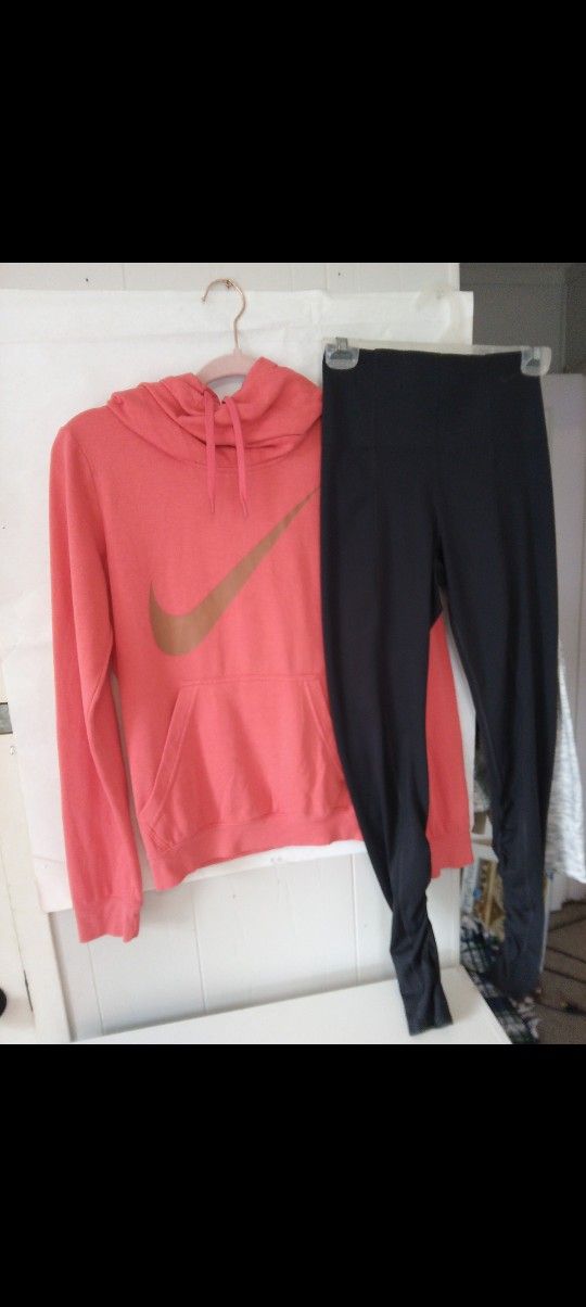 Size XS Nike Active Bundle