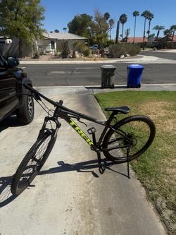 Trek Marlin 6 29 inch wheels