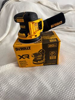 DEWALT 20V MAX XR 5ā Brushless Cordless Random Orbital Sander TOOL ONLY