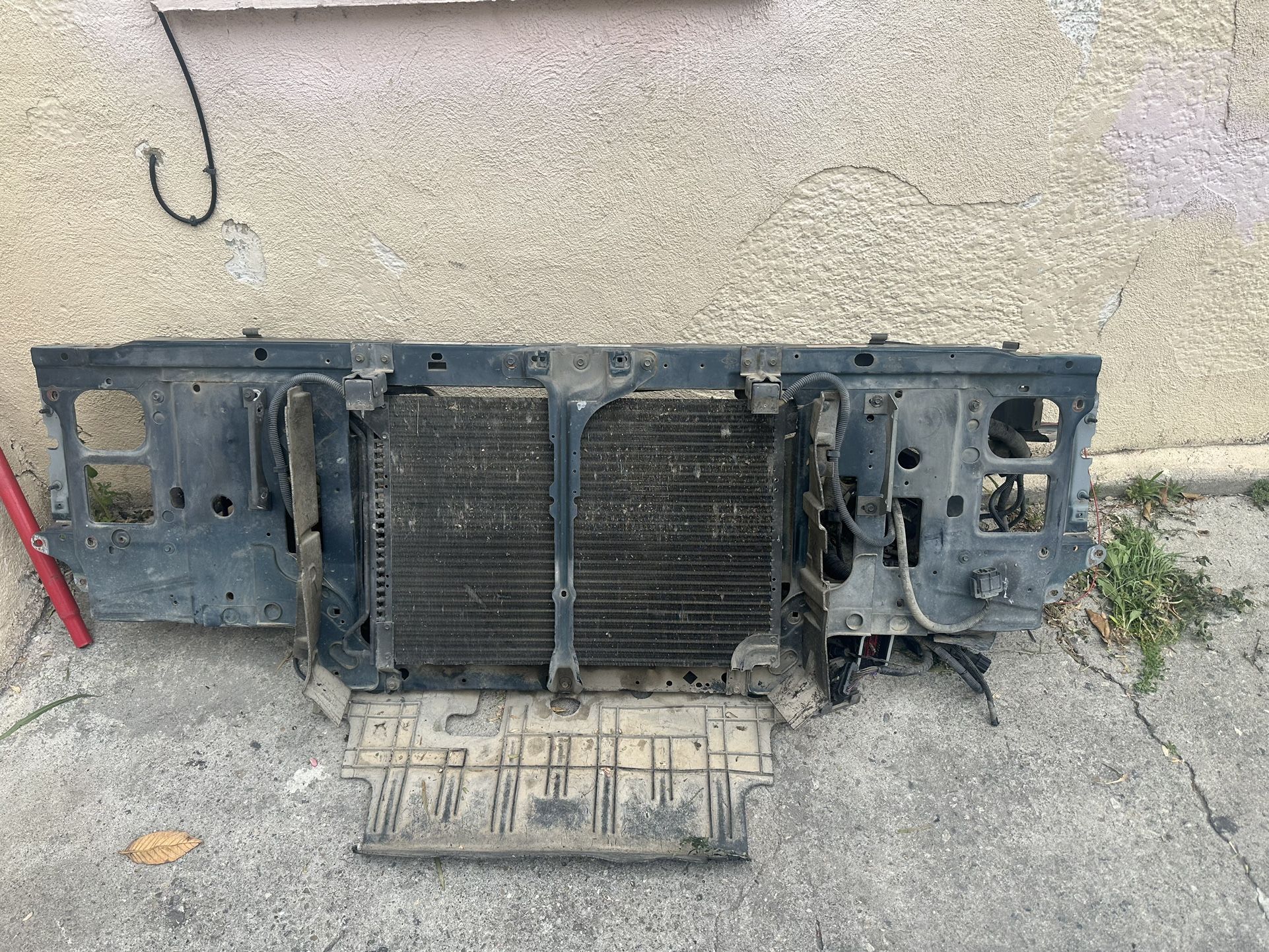 Ford Obs F150 F250 Radiator support Parts