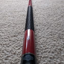 Crest 2 Piece Pool Cue  Never Used