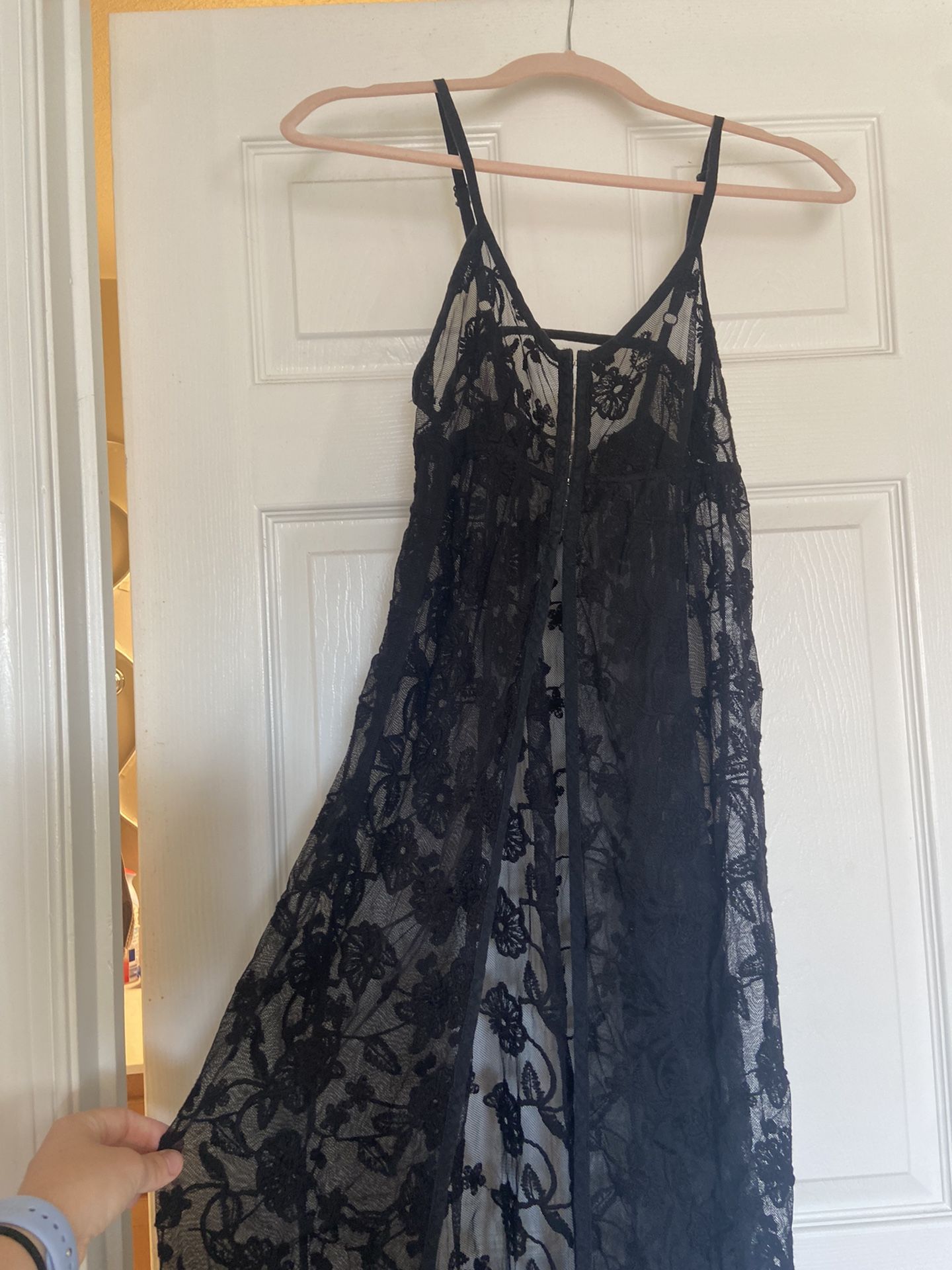 Forever 21 Black Floral Lace Coverup Dress