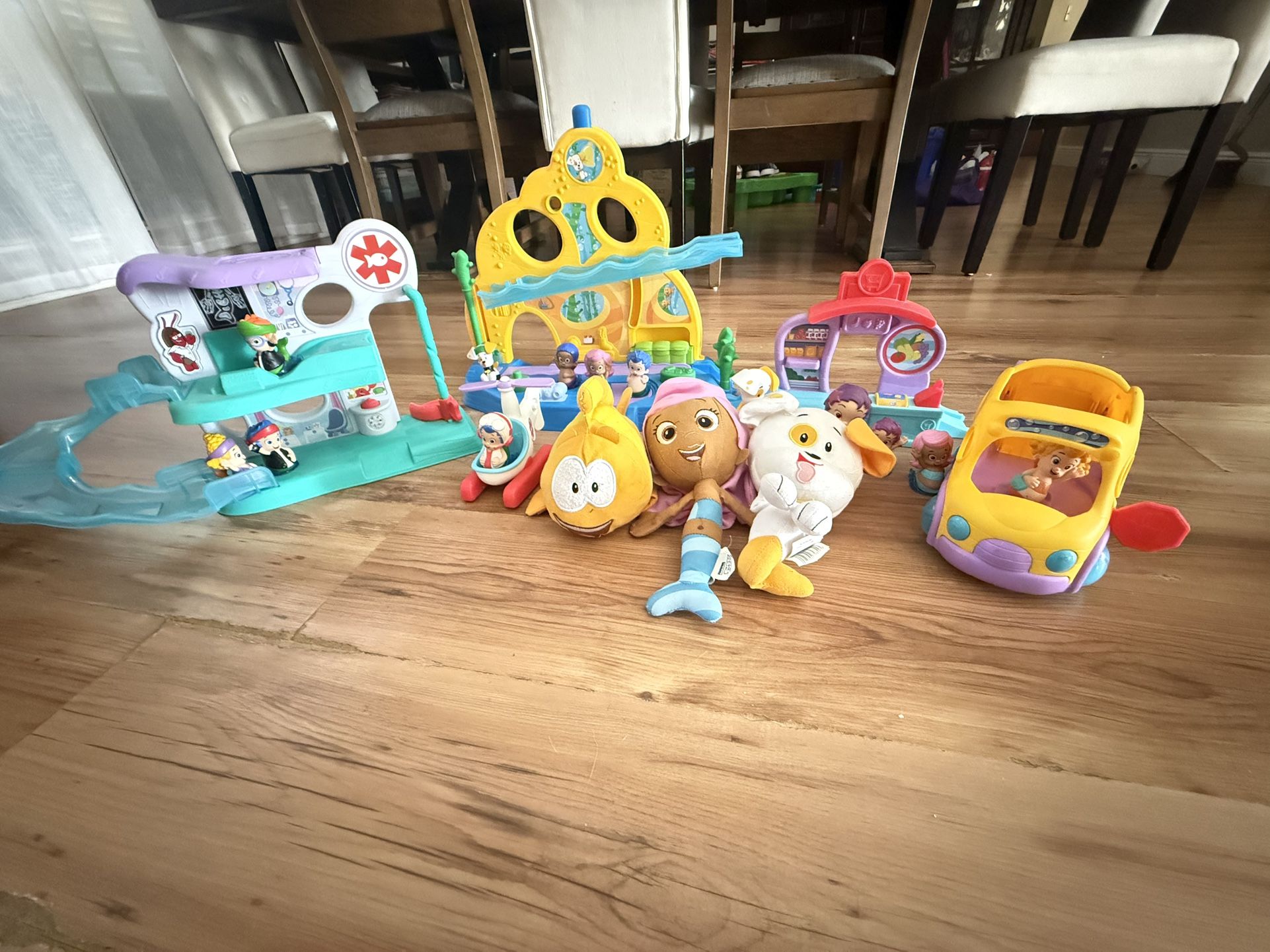 Bubble guppies $80.00