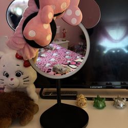 Minnie Mouse Light Up Mirror
