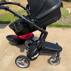 Great Mima Xari is a unique, elegant, and compact stroller