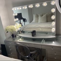 Impressions Hollywood Vanity - Pro Mirror + Vanity Table + Drawers: OR BEST OFFER 