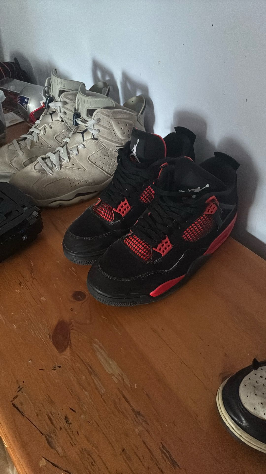 jordan 4 red thunders trying to trade for se bike