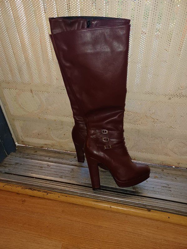 High Heel Boots Brown Size 9