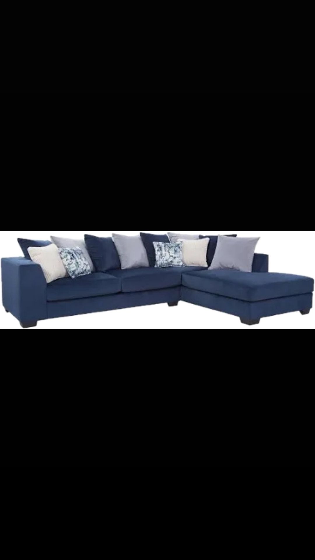 L Shaped Sectional Sofa with 8 Back Pillows and 4 Accent Pillows