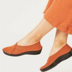 Arcopedico Women's Brick/Orange Slip-On Shoes. Size 40/9