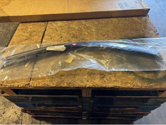 Wind deflector  Silverado gmc 14-18 reg cab