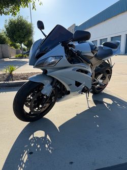 2009 Yamaha R6 23,848 Miles