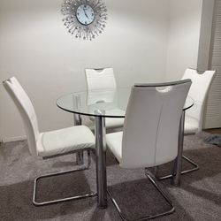 Glass dining table And Chairs 