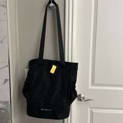 Beyond yoga Bag  nWT