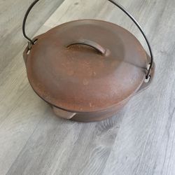 Vintage Cast Iron Dutch Oven No.8 DO 10 1/4in 
