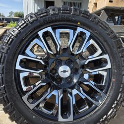 22" Chevy rims w- 35" TBB tires