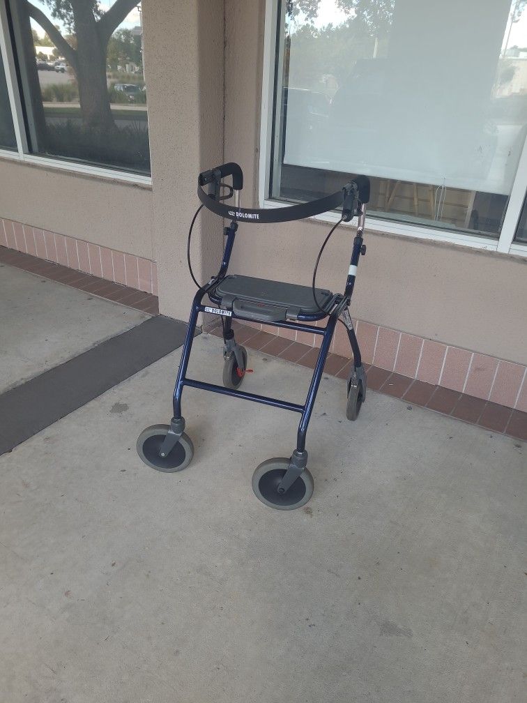 Dolomite Legacy 600 Folding Walker Rollator