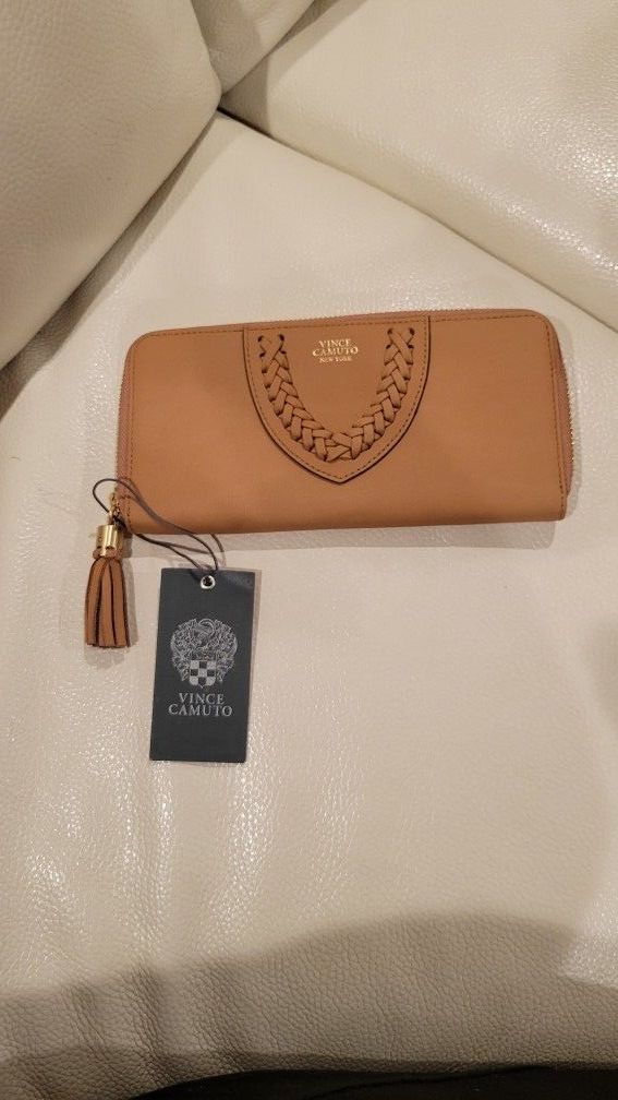 Vince Camuto Zip Wallet NEW 