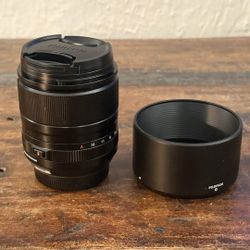Fuji XF 33mm f/1.4 - Mint