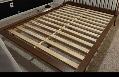 Walnut Platform Bed - Queen (no headboard)