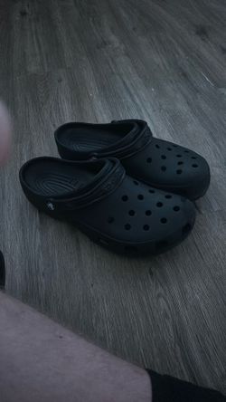 crocs