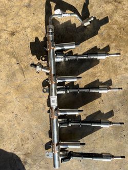 4 direct injectors with rail and sensor