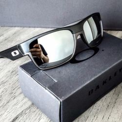 New Oakleys  Box, Pouch Cloth All Included