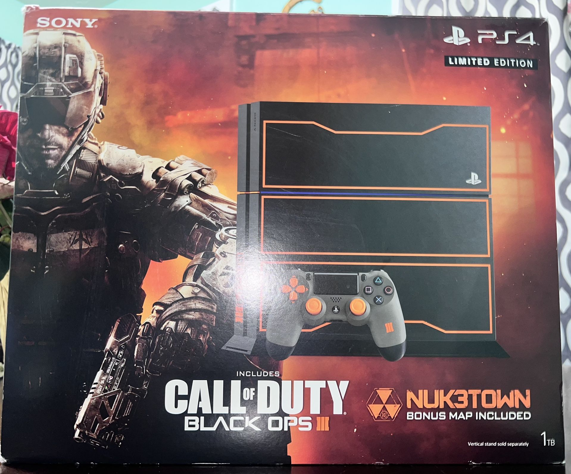 PS4 , 1TB Limited Edition COD BlackOpslll