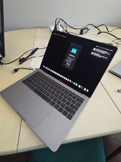 Apple MacBook Pro Laptop Space Gray