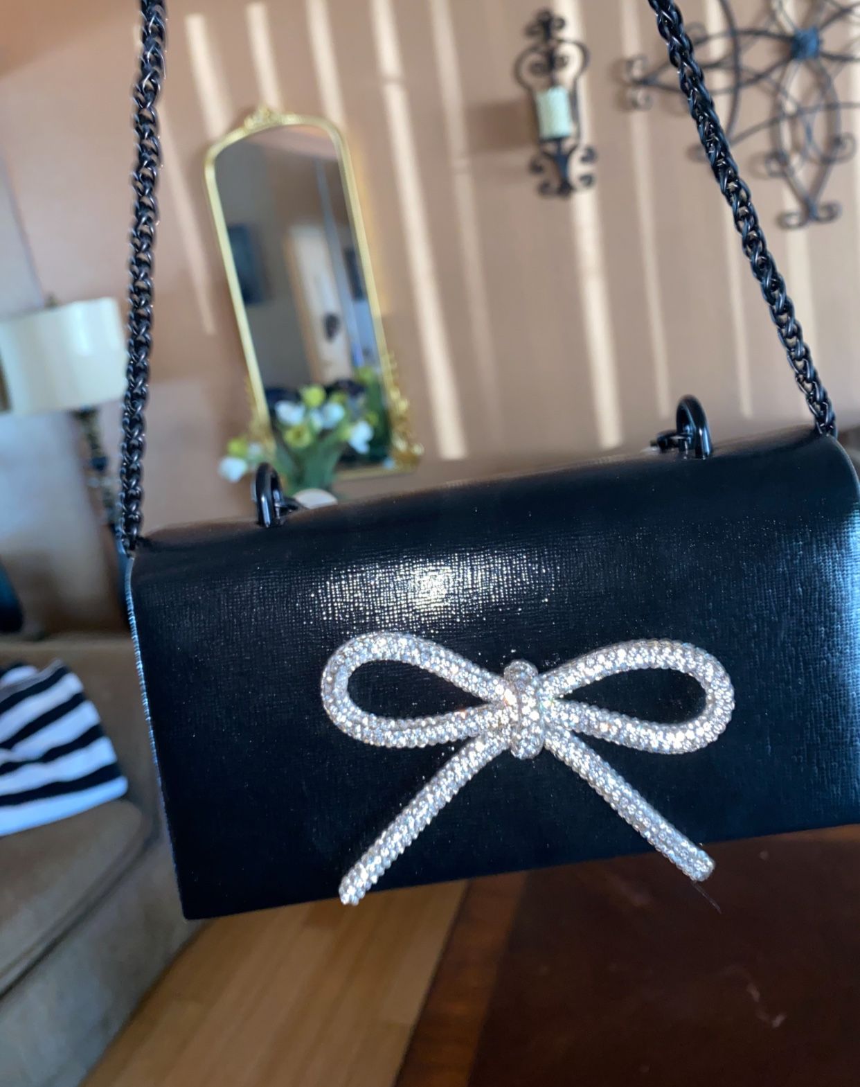 Cute Purse With A Bow