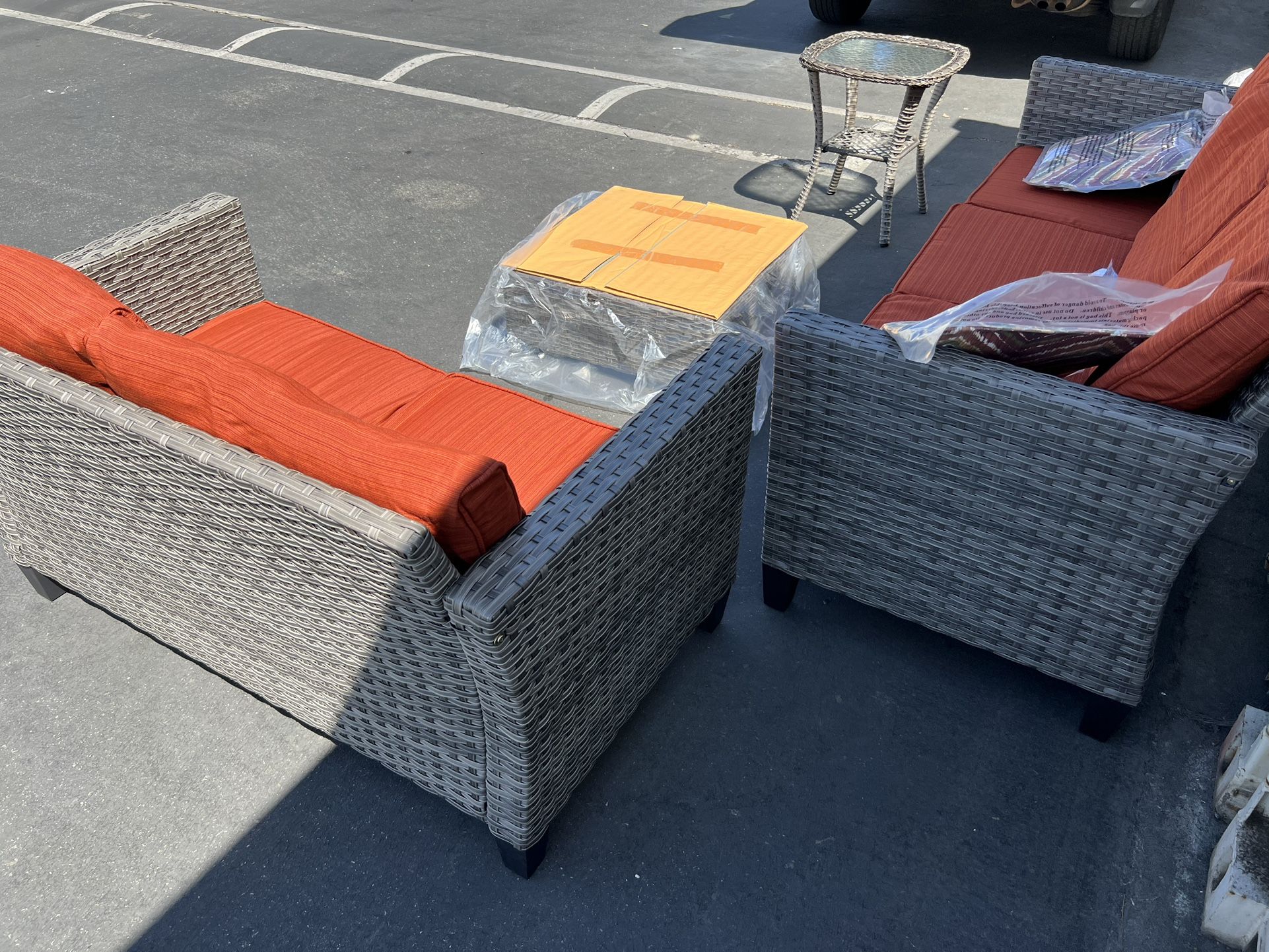 3 Seater Sofa w/ A 2 Seater Sofa/ Ottoman & Center Piece