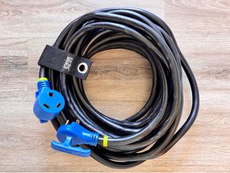 Electric World 30 Amp 50’ Heavy Duty RV Extension Cord – Like New