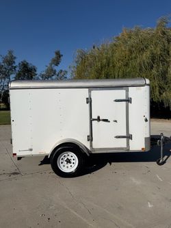 Enclosed trailer 5x10