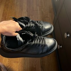Alexander Mcqueens, Black, Mens size 12. 