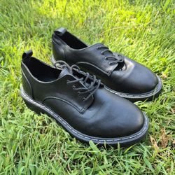 Size 10 Oxford Dress Shoes 